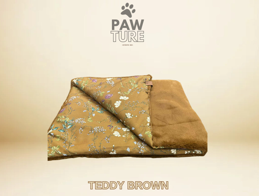 🌸 PAWTURE Padded Teddy Blanket – Maximum Comfort